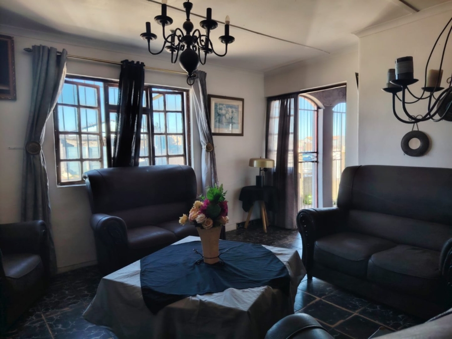 4 Bedroom Property for Sale in Saxonsea Western Cape